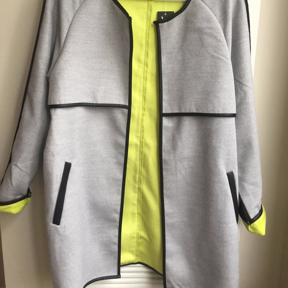 Oversized grey and yellow trench coat